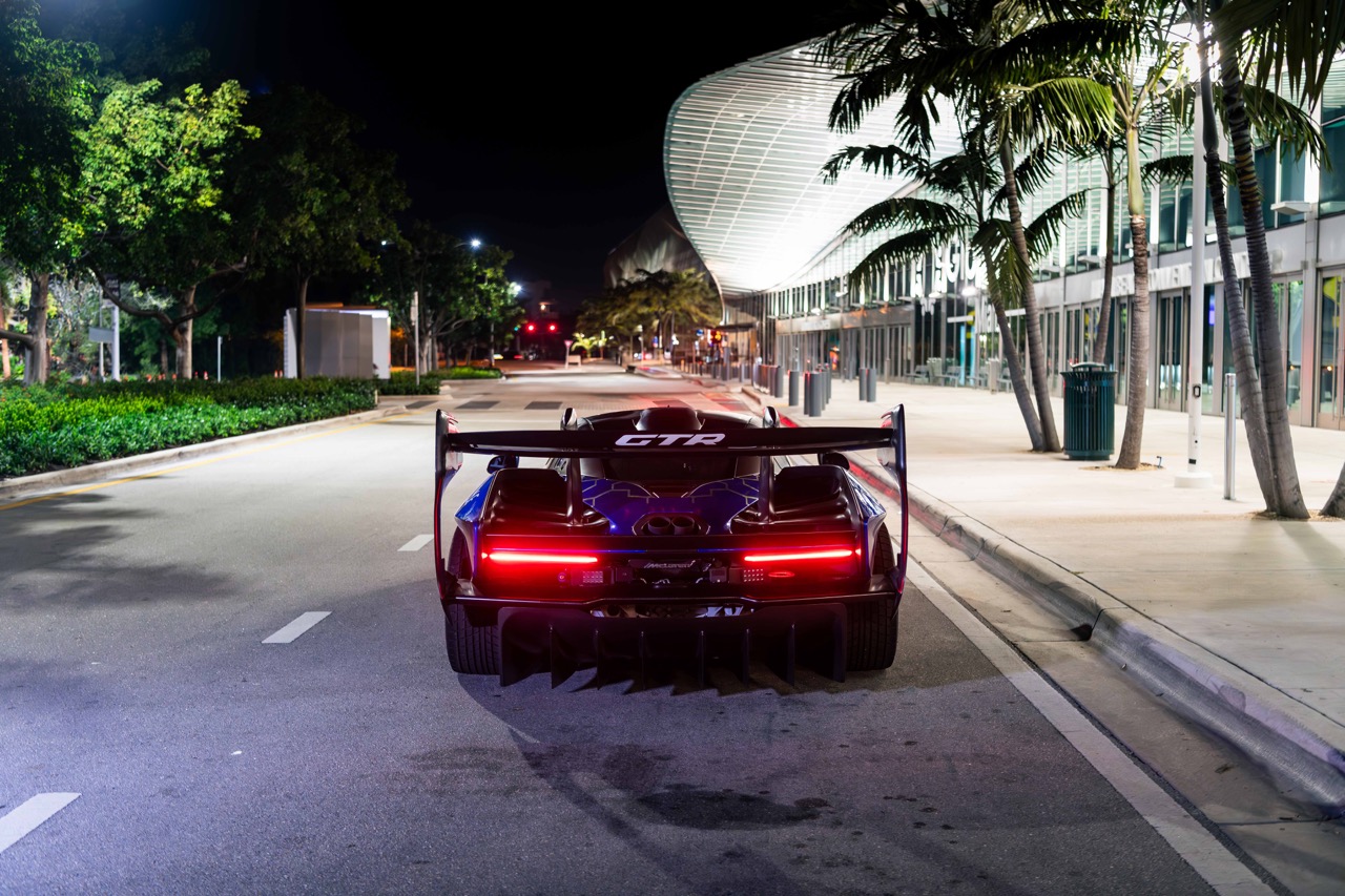 2019 McLaren Senna GTR, 2/4
