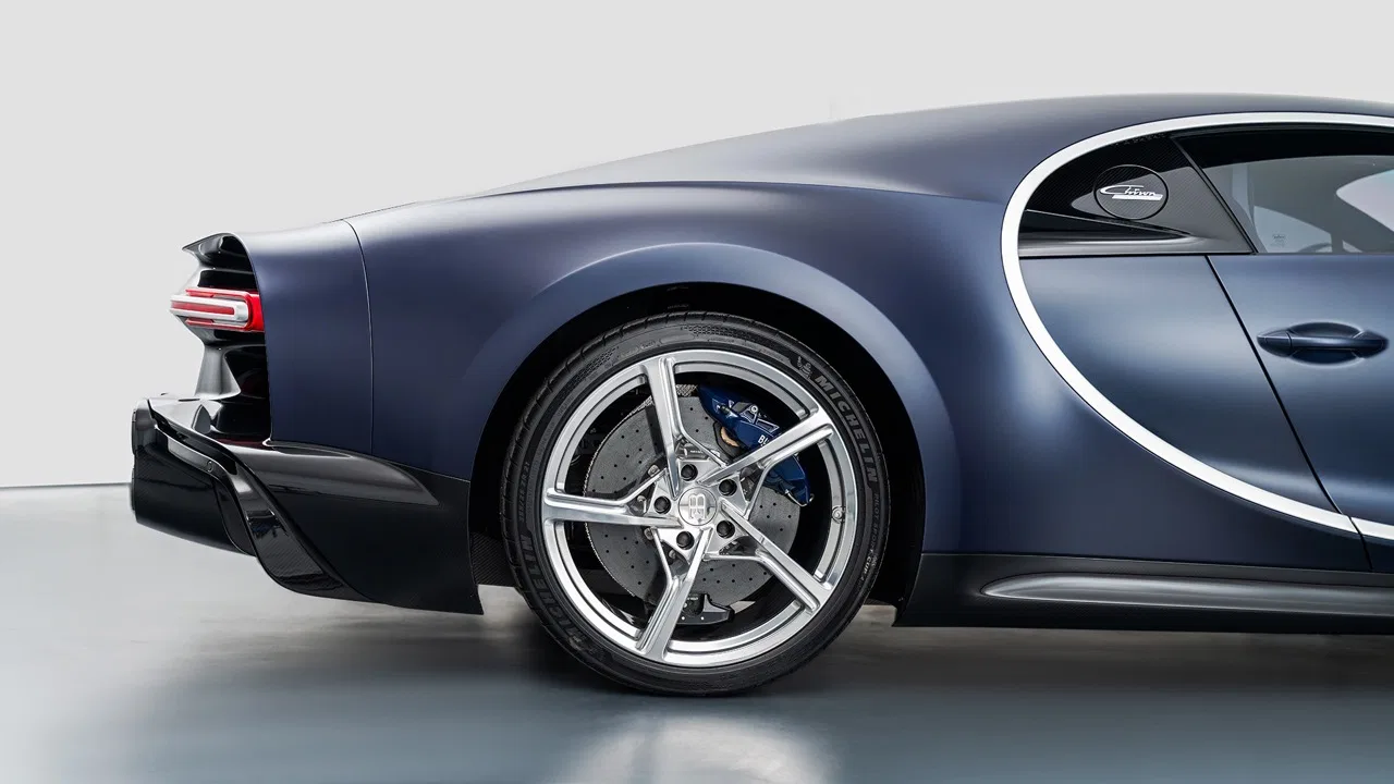 2022 Bugatti Chiron Super Sport for sale, exterior, Atlantic Blue
