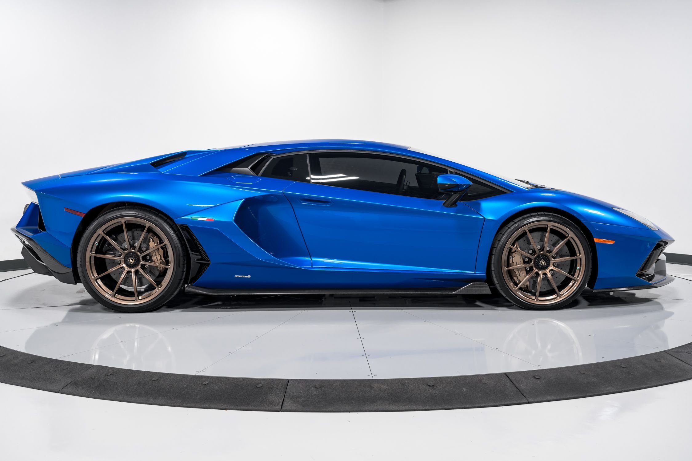 2022 Lamborghini Aventador Ultimae, 10/40