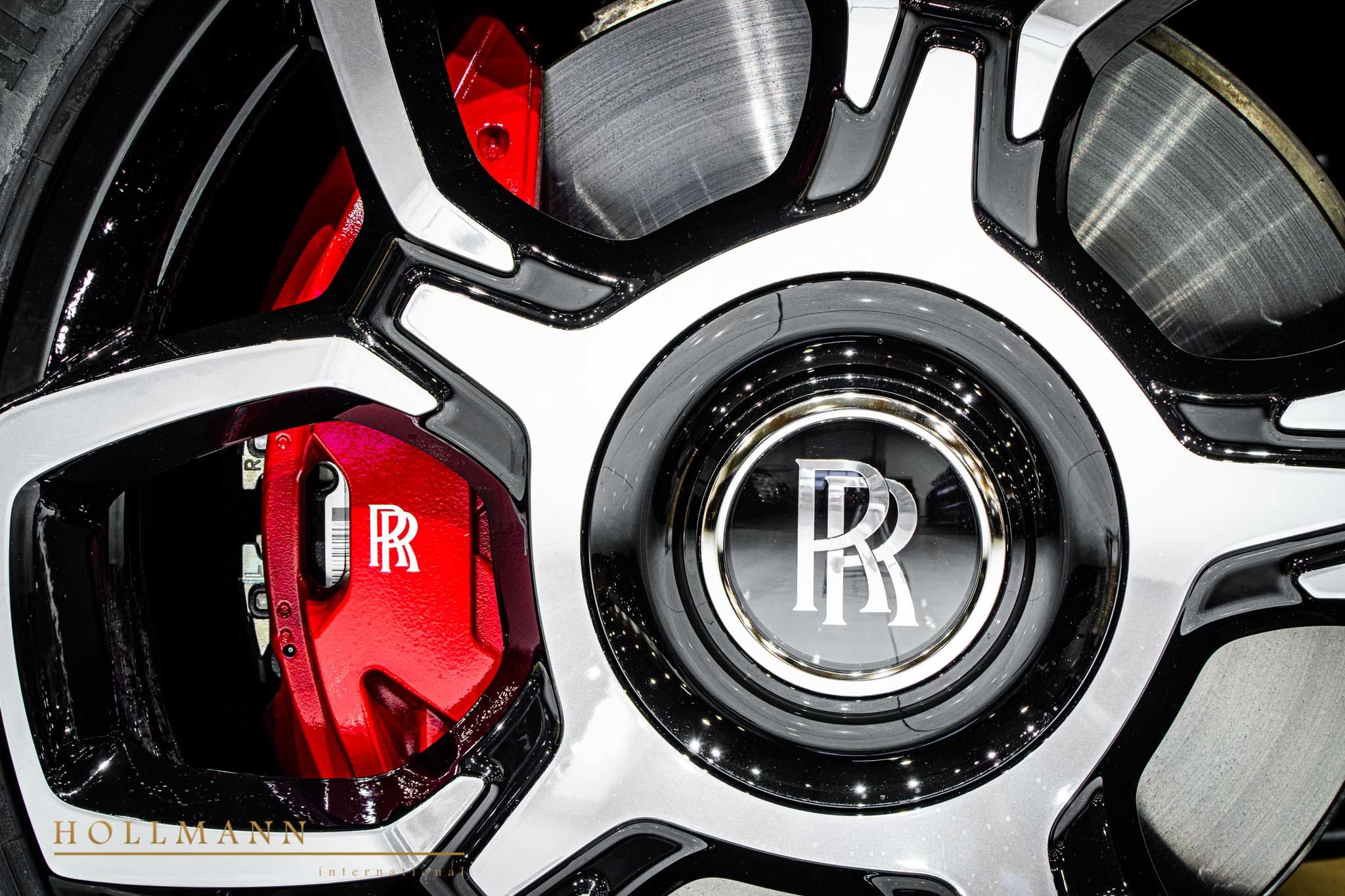 2020 Rolls-Royce Cullinan Black Badge, 17/19