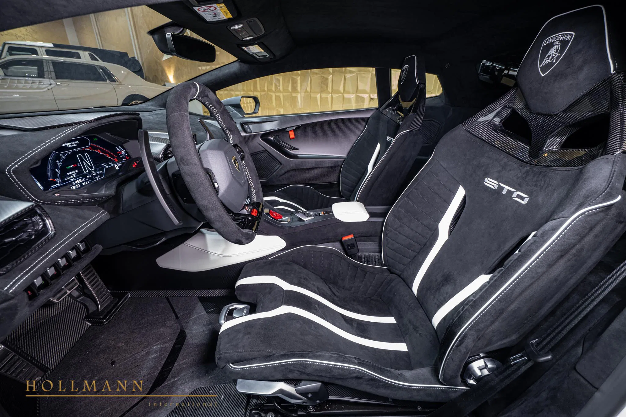 2025 Lamborghini Huracán STO interior, seats, Nero