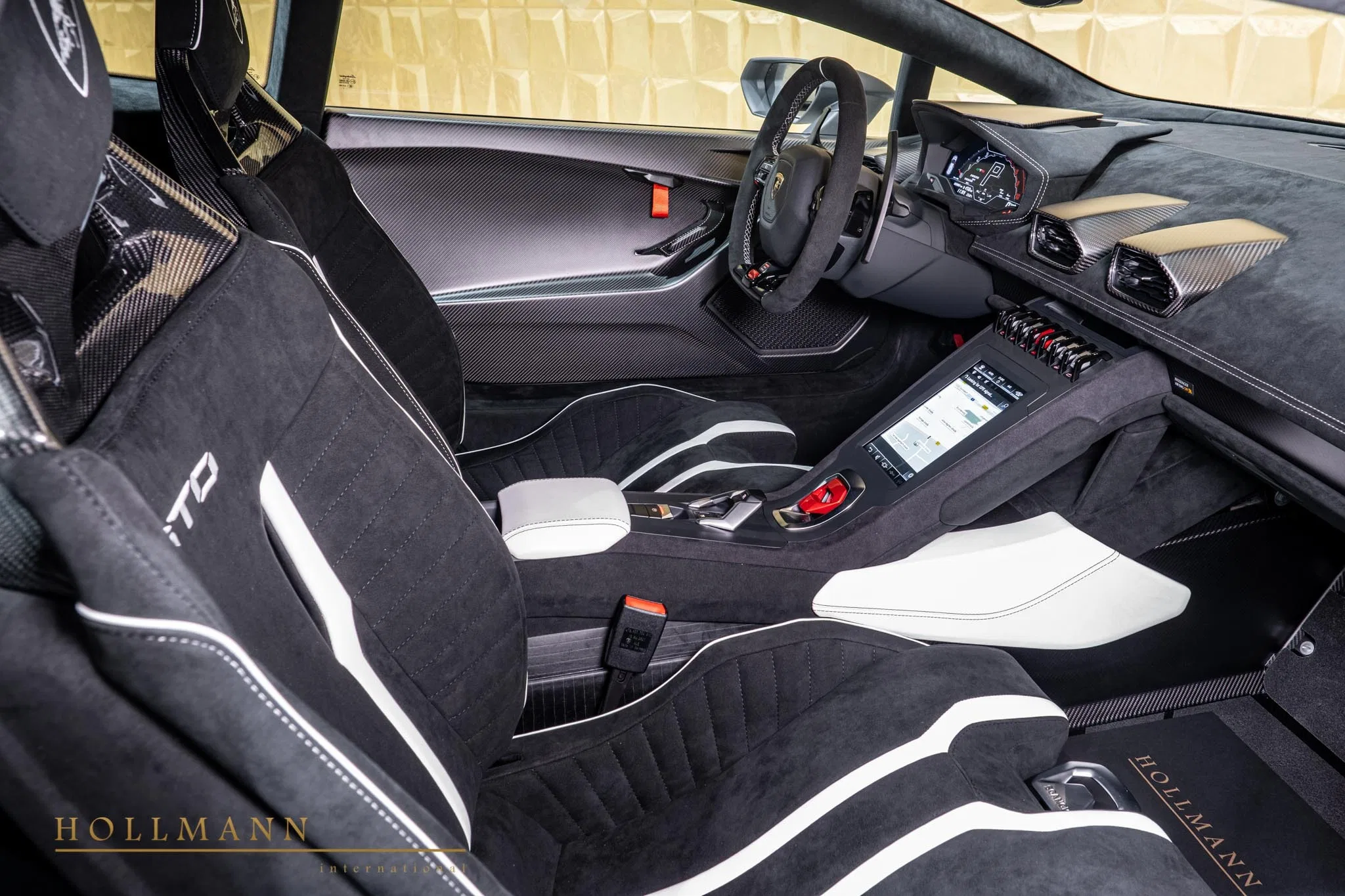 2025 Lamborghini Huracán STO interior, seats, Nero