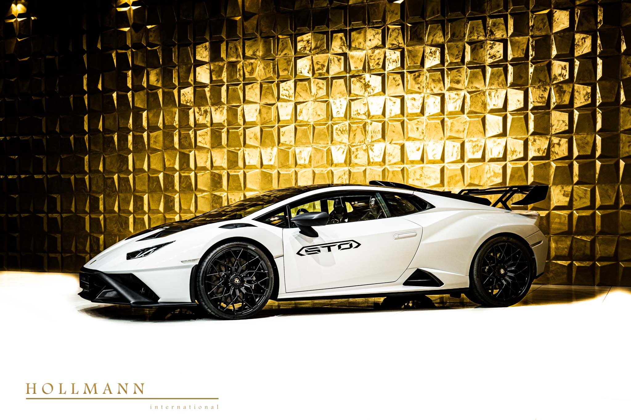 2025 Lamborghini Huracán STO, 17/19