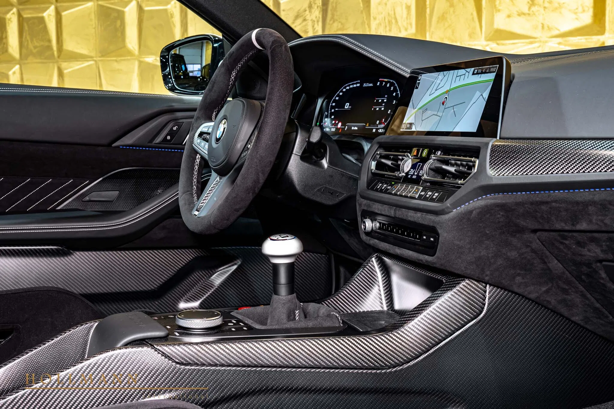 2025 BMW 3.0 CSL interior, Leather/Alcantara Black