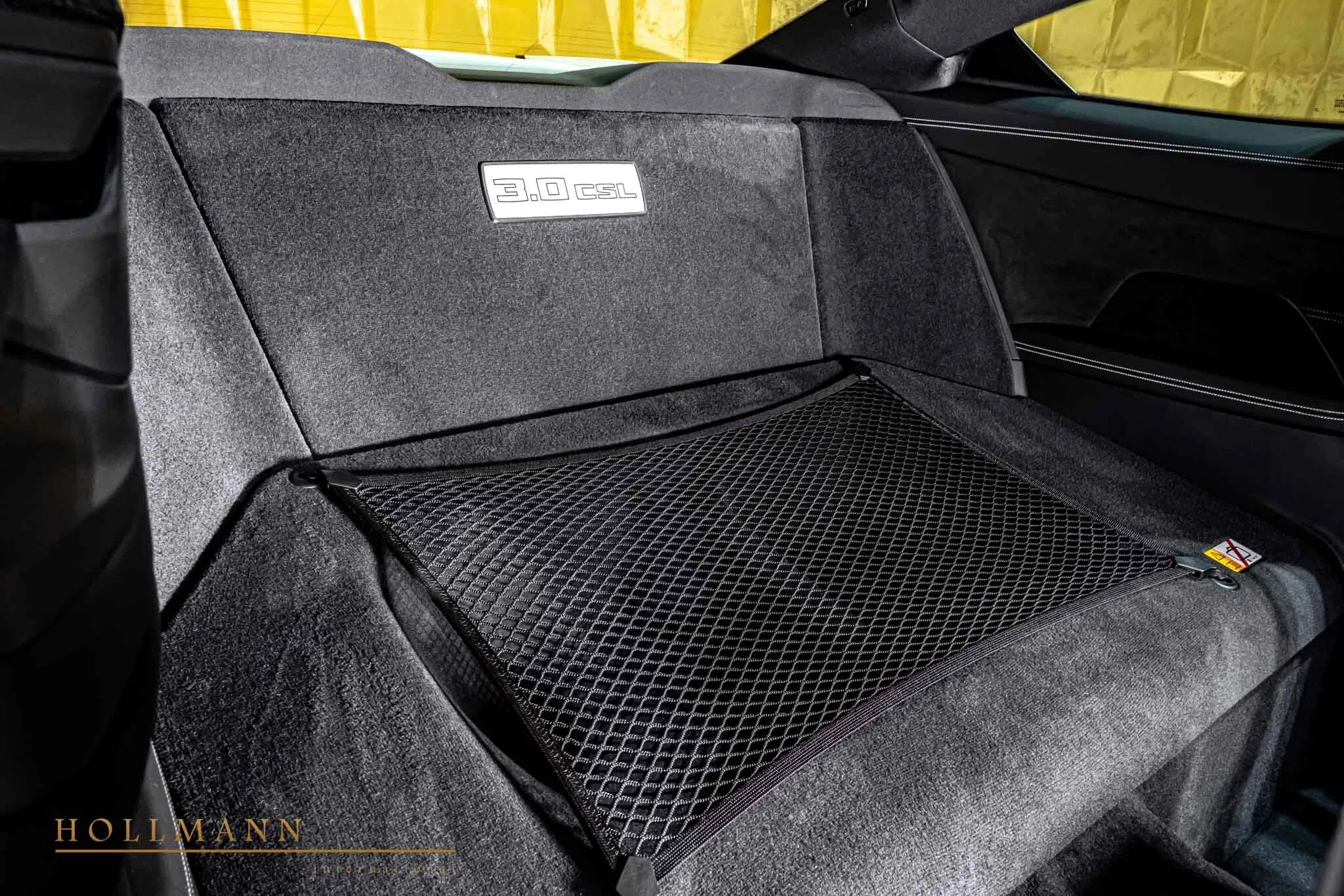 2025 BMW 3.0 CSL interior, Leather/Alcantara Black