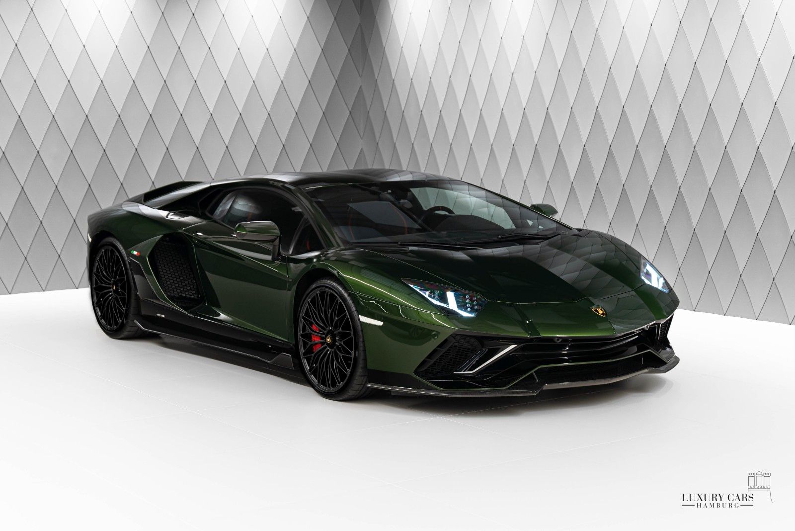 2022 Lamborghini Aventador Ultimae, 2/54