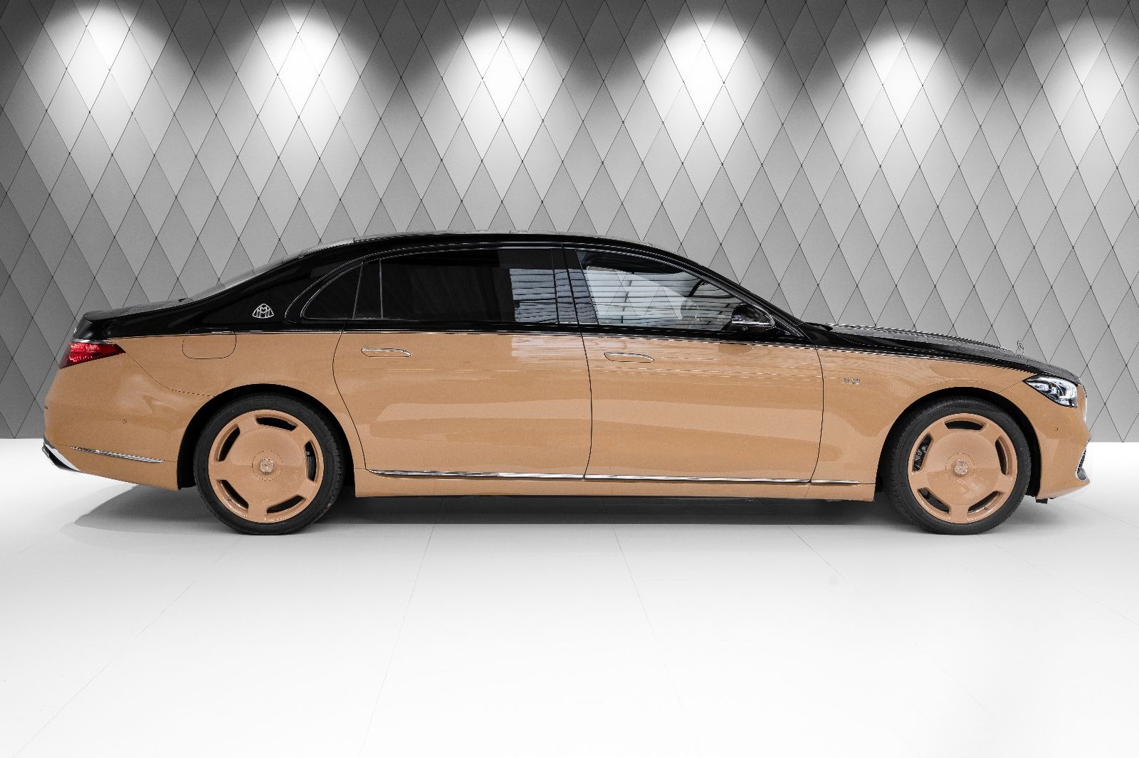 2023 Maybach S 680 by Virgil Abloh, 2/17