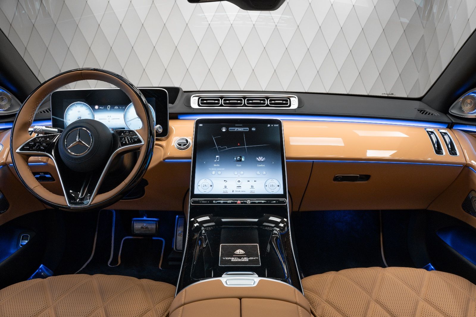 2023 Maybach S 680 by Virgil Abloh, 3/17