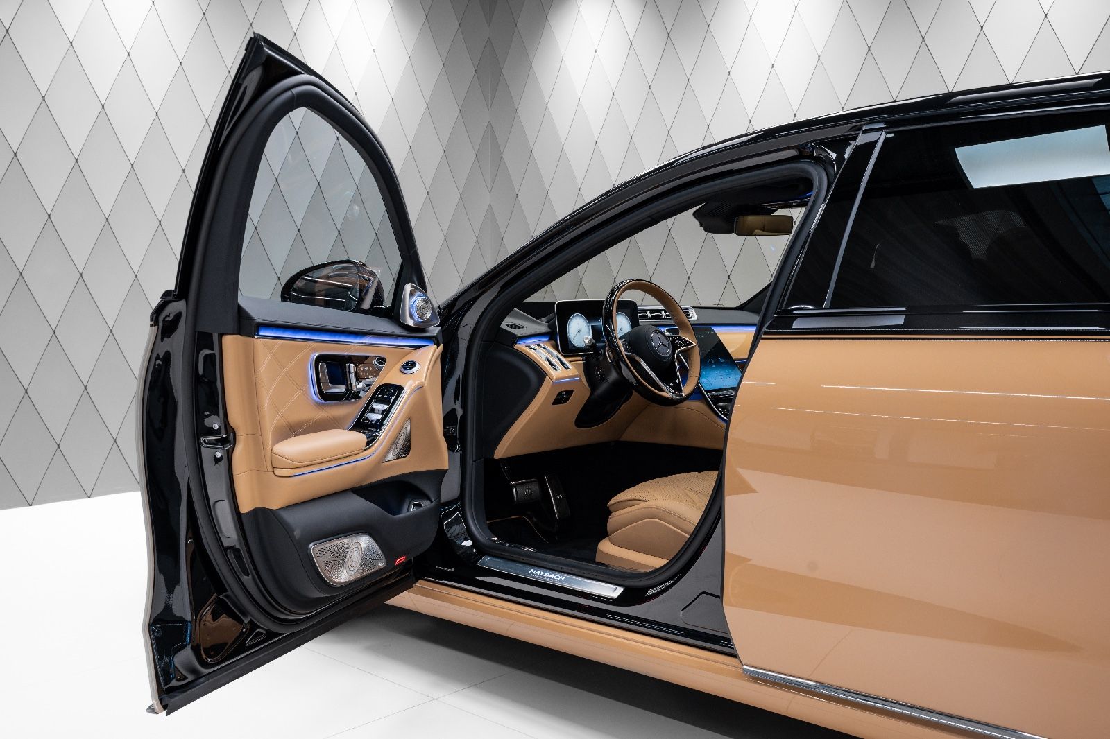 2023 Maybach S 680 by Virgil Abloh, 15/17