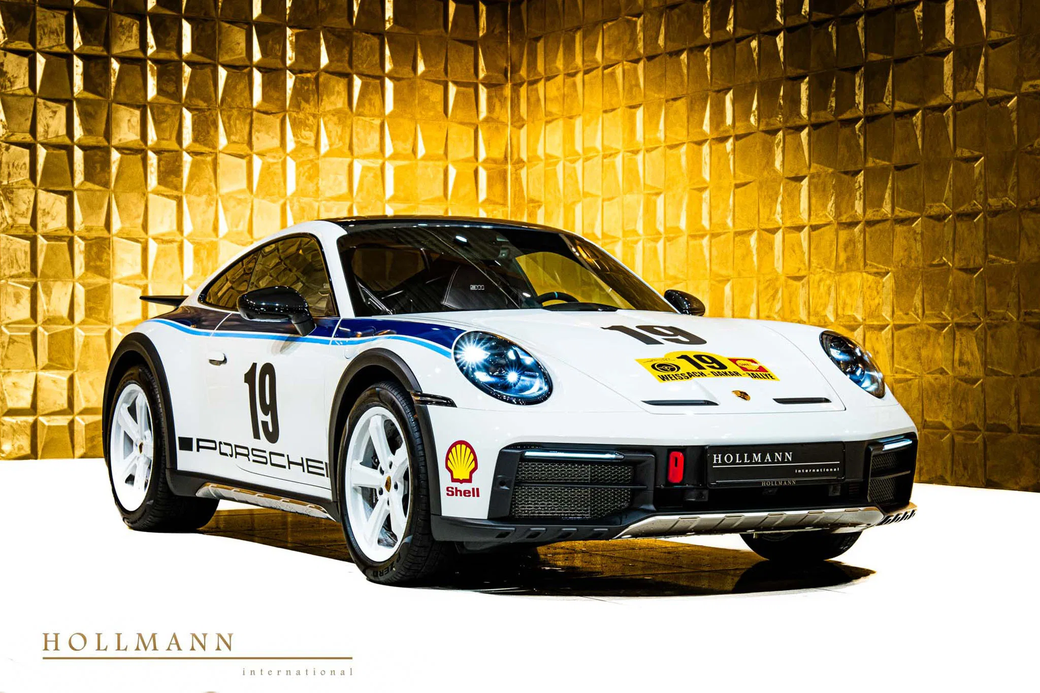 2025 Porsche 911 Dakar