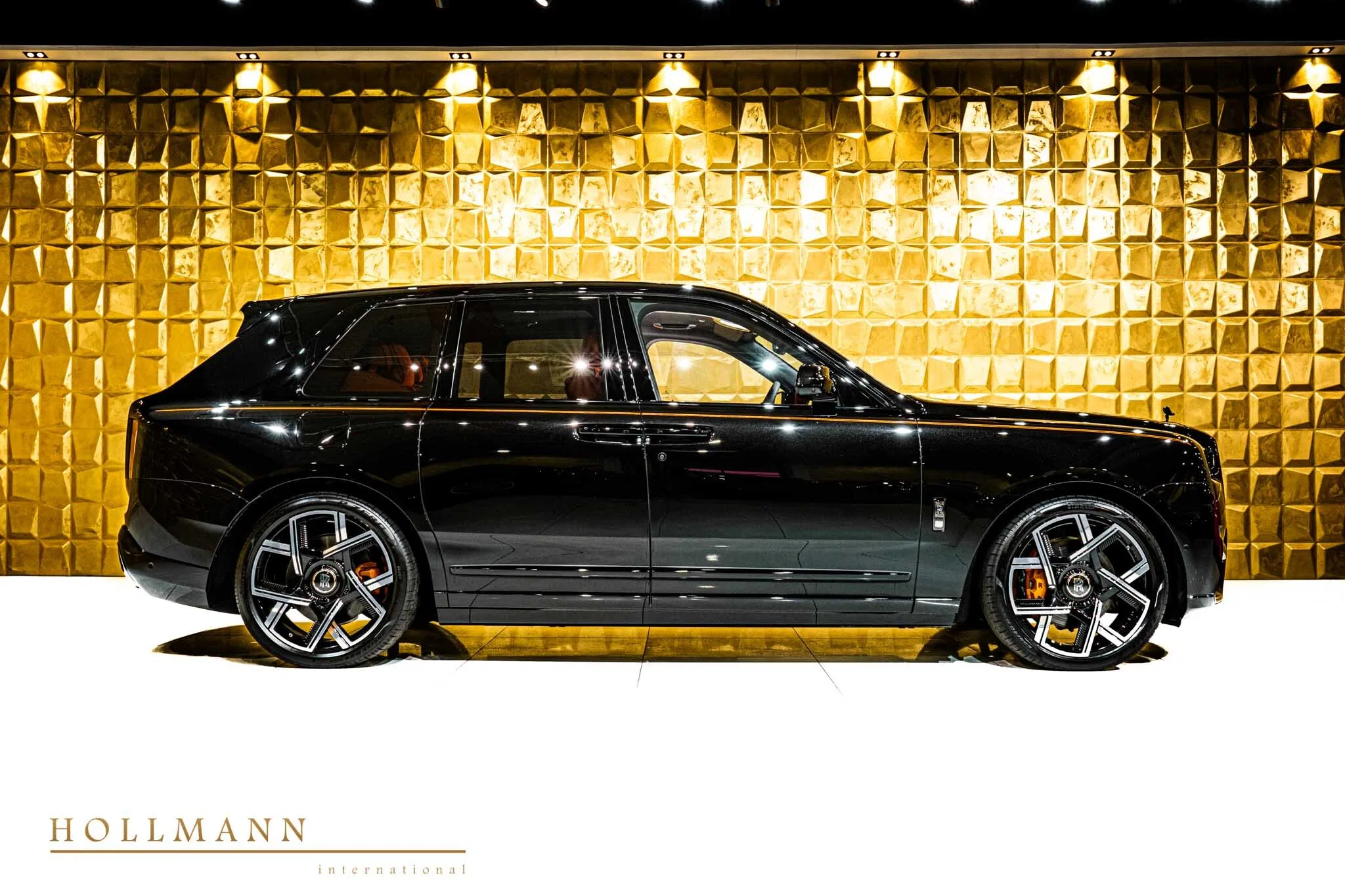 2025 Rolls-Royce Cullinan Black Badge for sale, exterior