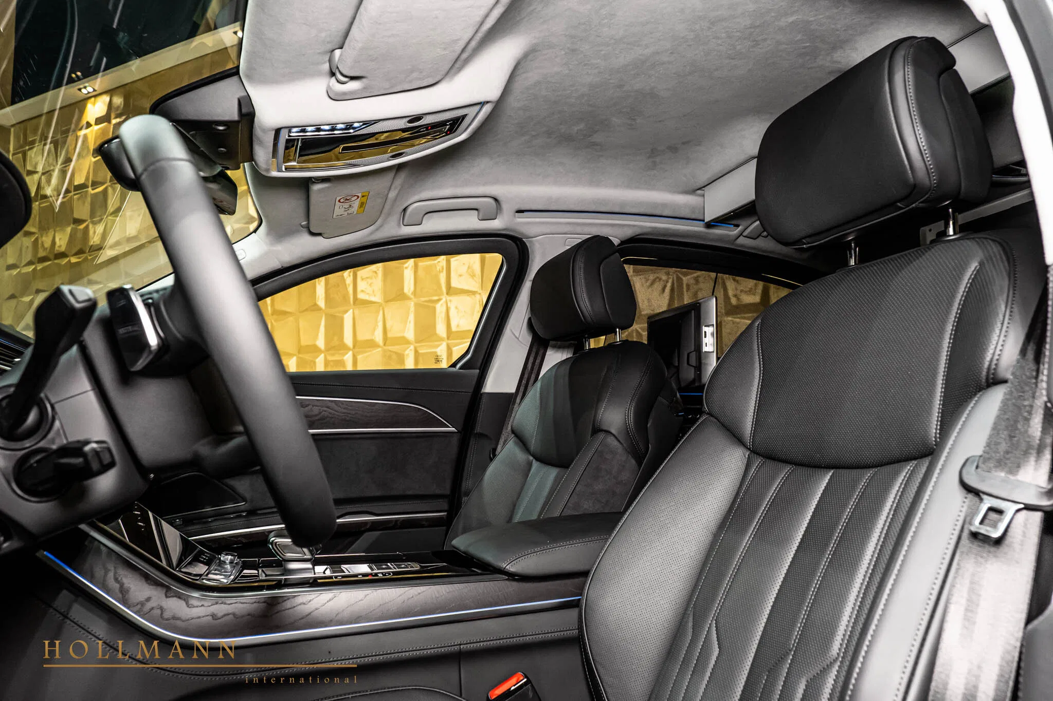 2025 Audi A8 Armored interior, Leather Black