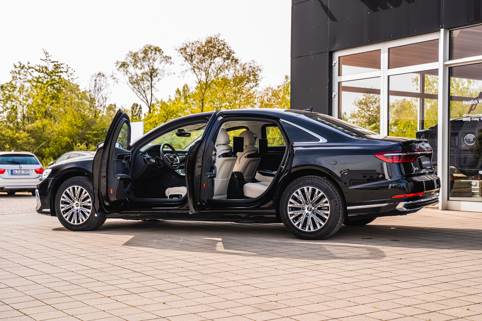 2025 Armored Audi A8
