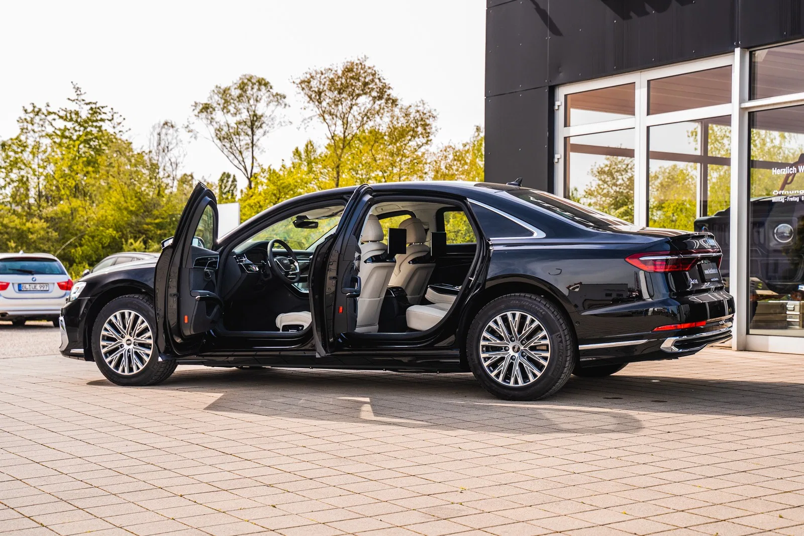2025 Armored Audi A8