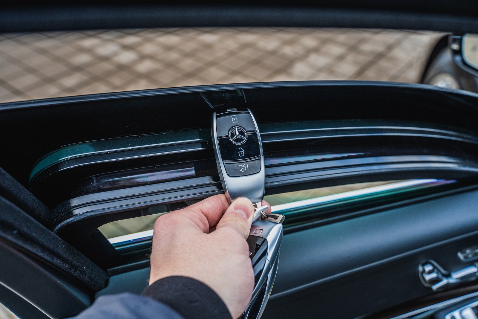 2024 Armored Mercedes-Maybach S650, 3/19