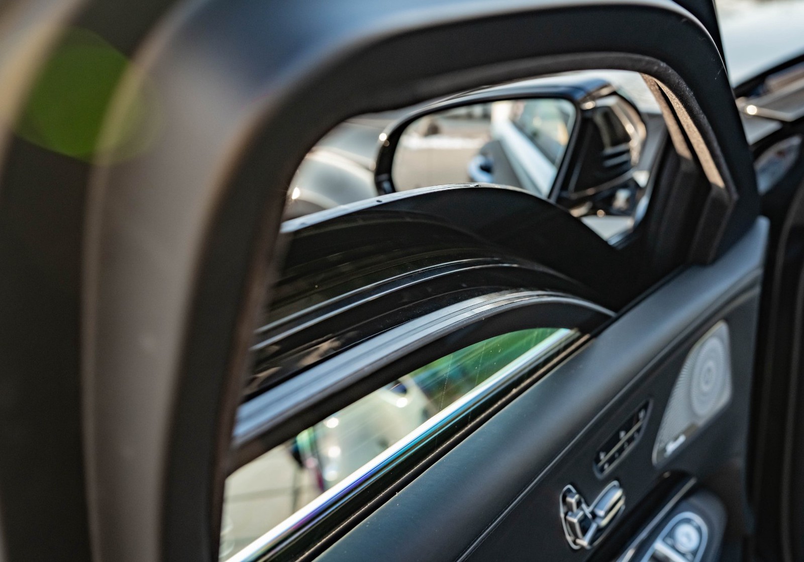 2024 Armored Mercedes-Maybach S650, 4/19