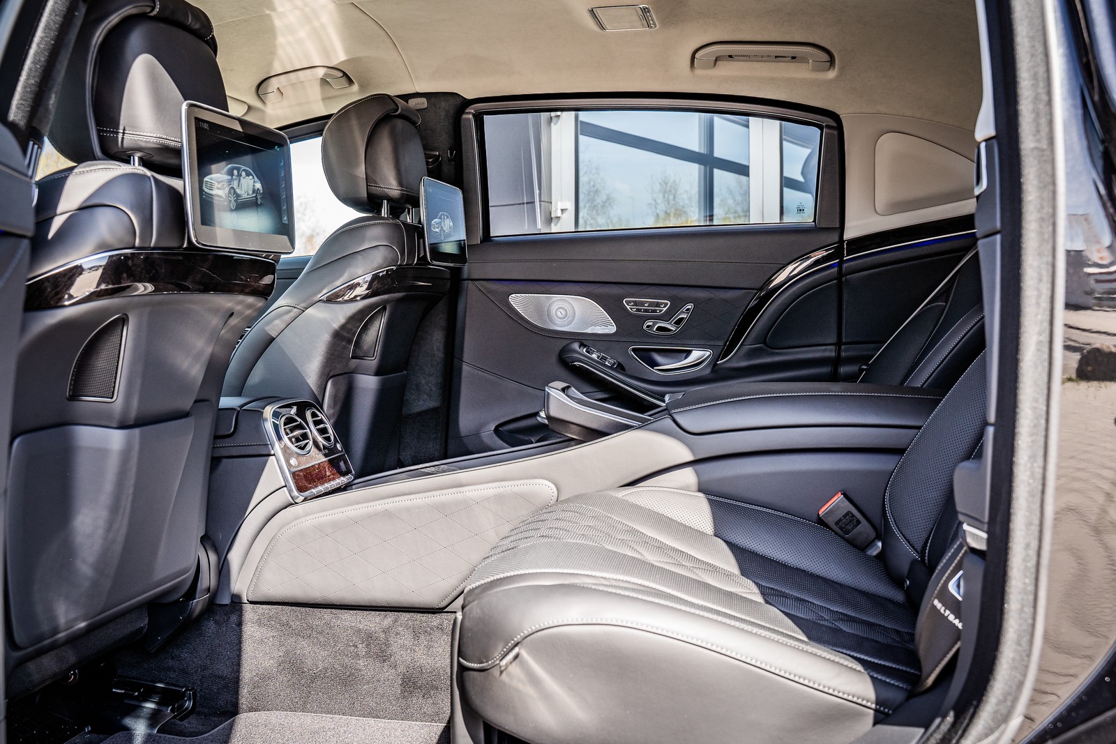 2024 Armored Mercedes-Maybach S650, 17/19