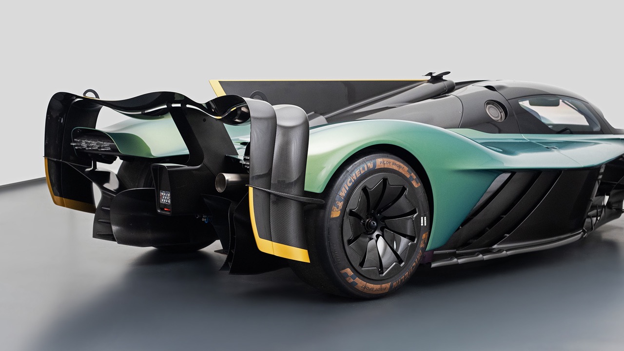 2023 Aston Martin Valkyrie AMR Pro, 19/20