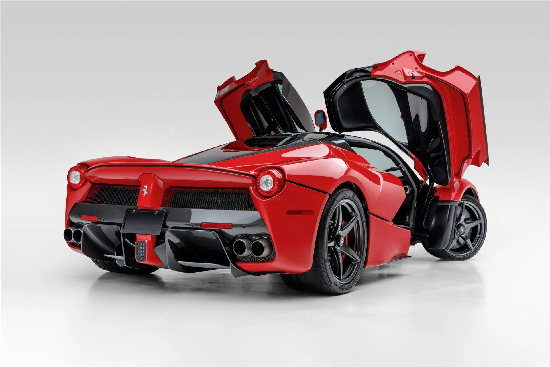 2015 Ferrari LaFerrari for sale, exterior, Rosso Corsa