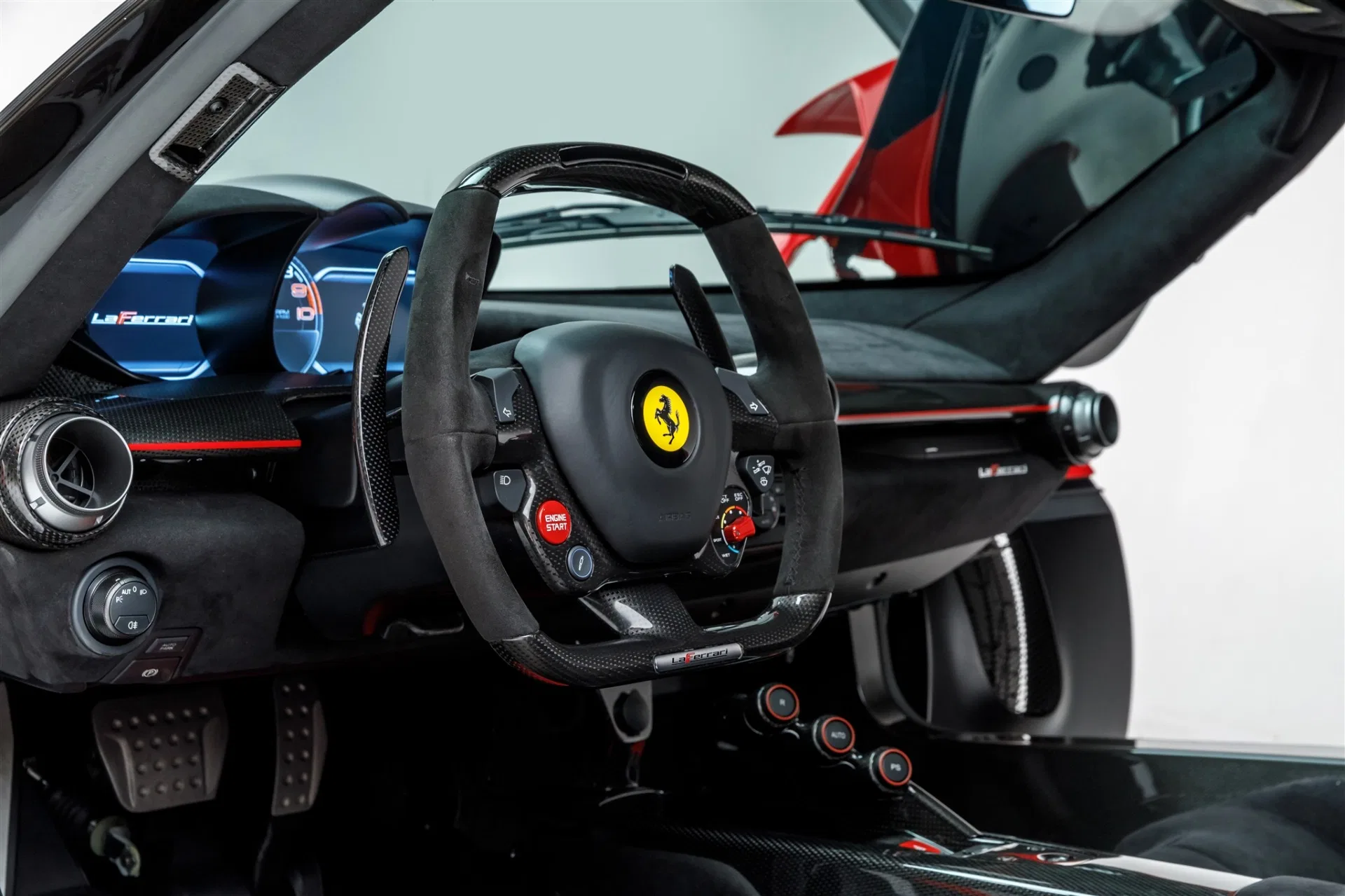 2015 Ferrari LaFerrari interior, dashboard, Black