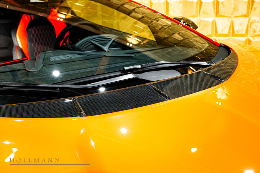 2025 Lamborghini Revuelto, 16/17