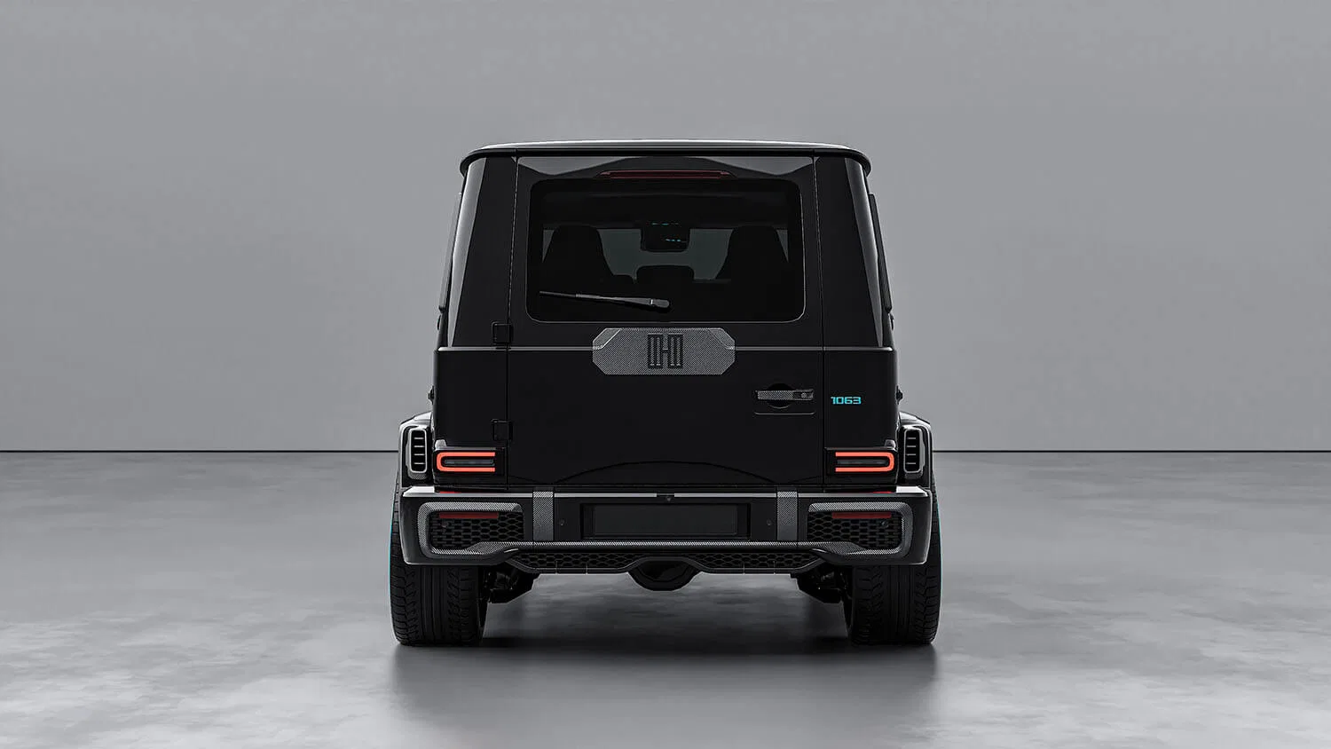2025 HOF Sir Class 1063, rear three-quarter view