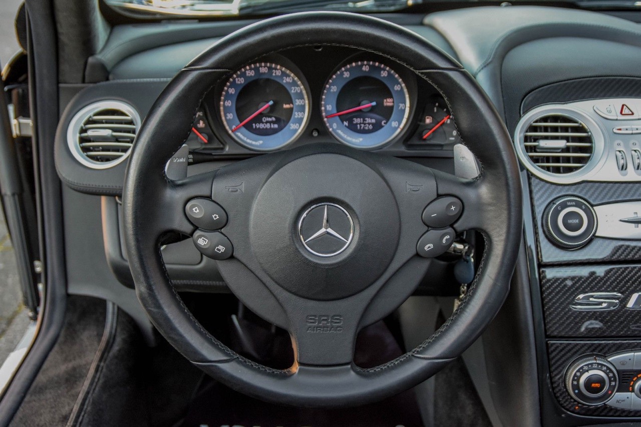 2010 Mercedes-Benz SLR McLaren Roadster, 5/18