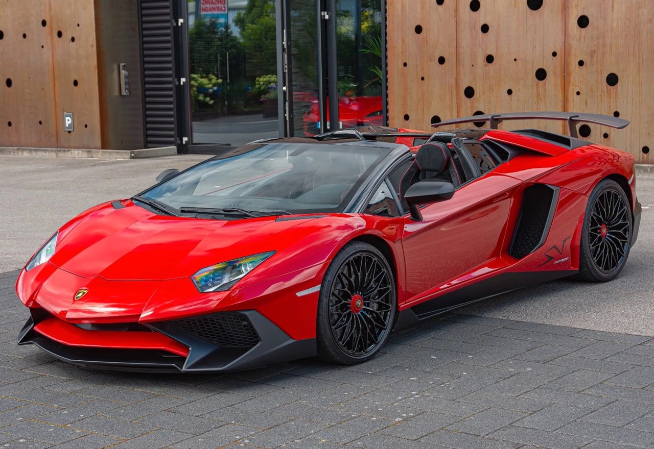 2017 Lamborghini Aventador SV Roadster