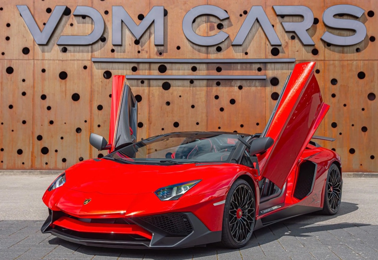 2017 Lamborghini Aventador SV Roadster, 4/16