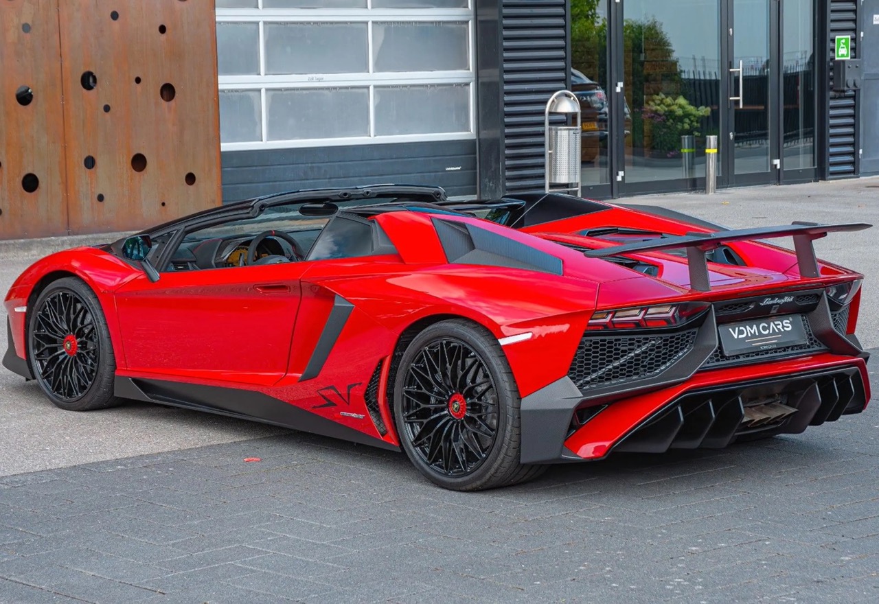 2017 Lamborghini Aventador SV Roadster, 10/16