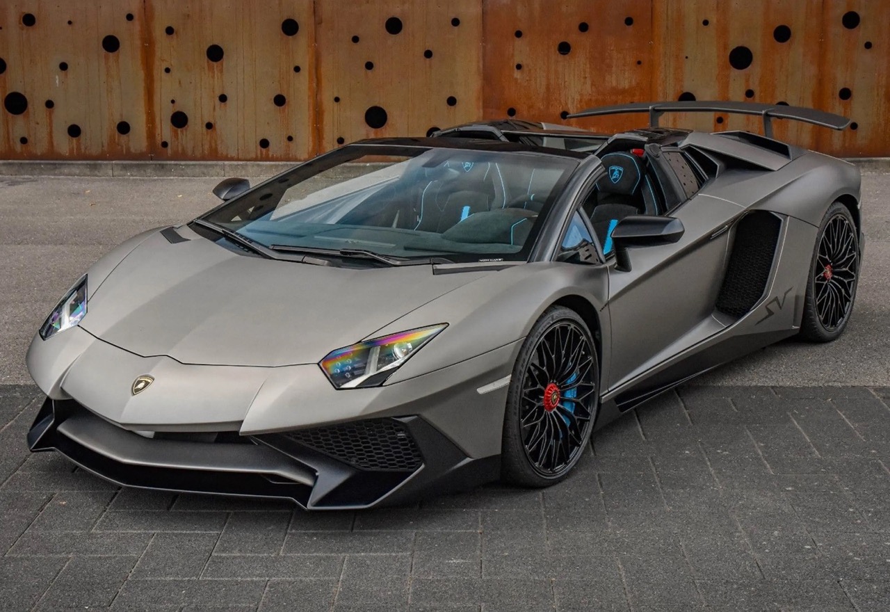 2017 Lamborghini Aventador SV Roadster