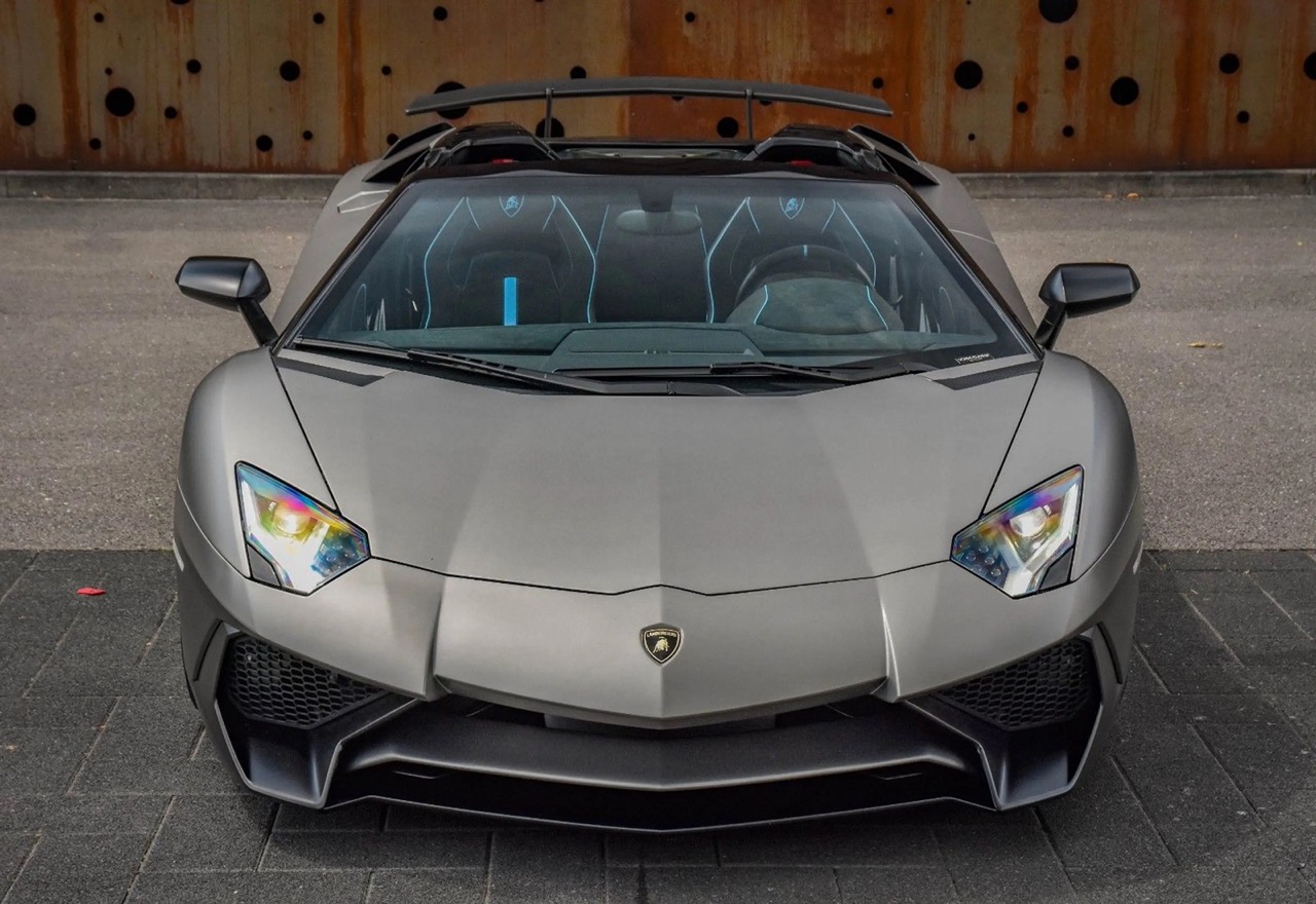 2017 Lamborghini Aventador SV Roadster, 16/20