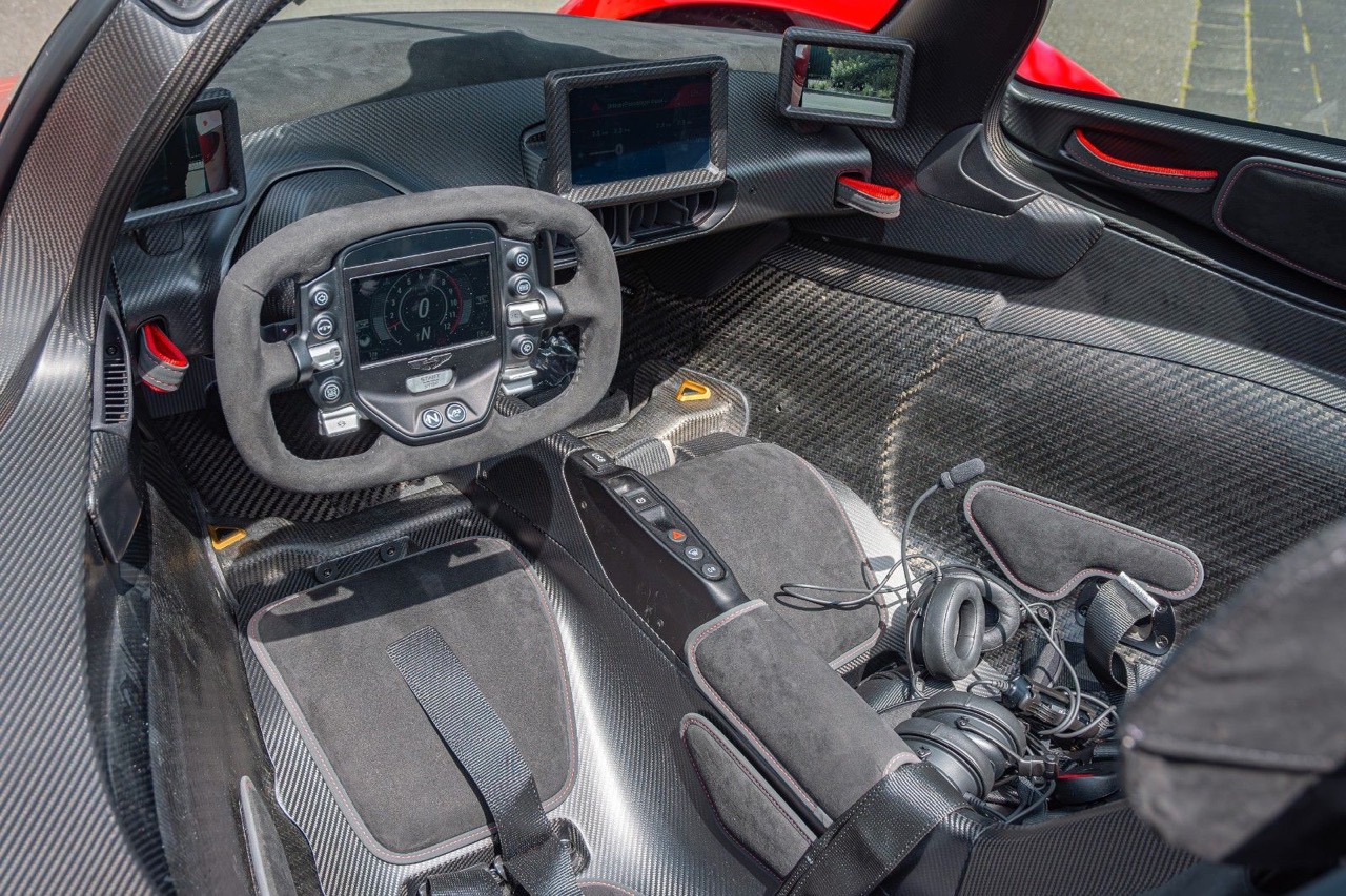 2024 Aston Martin Valkyrie Spider, 7/16