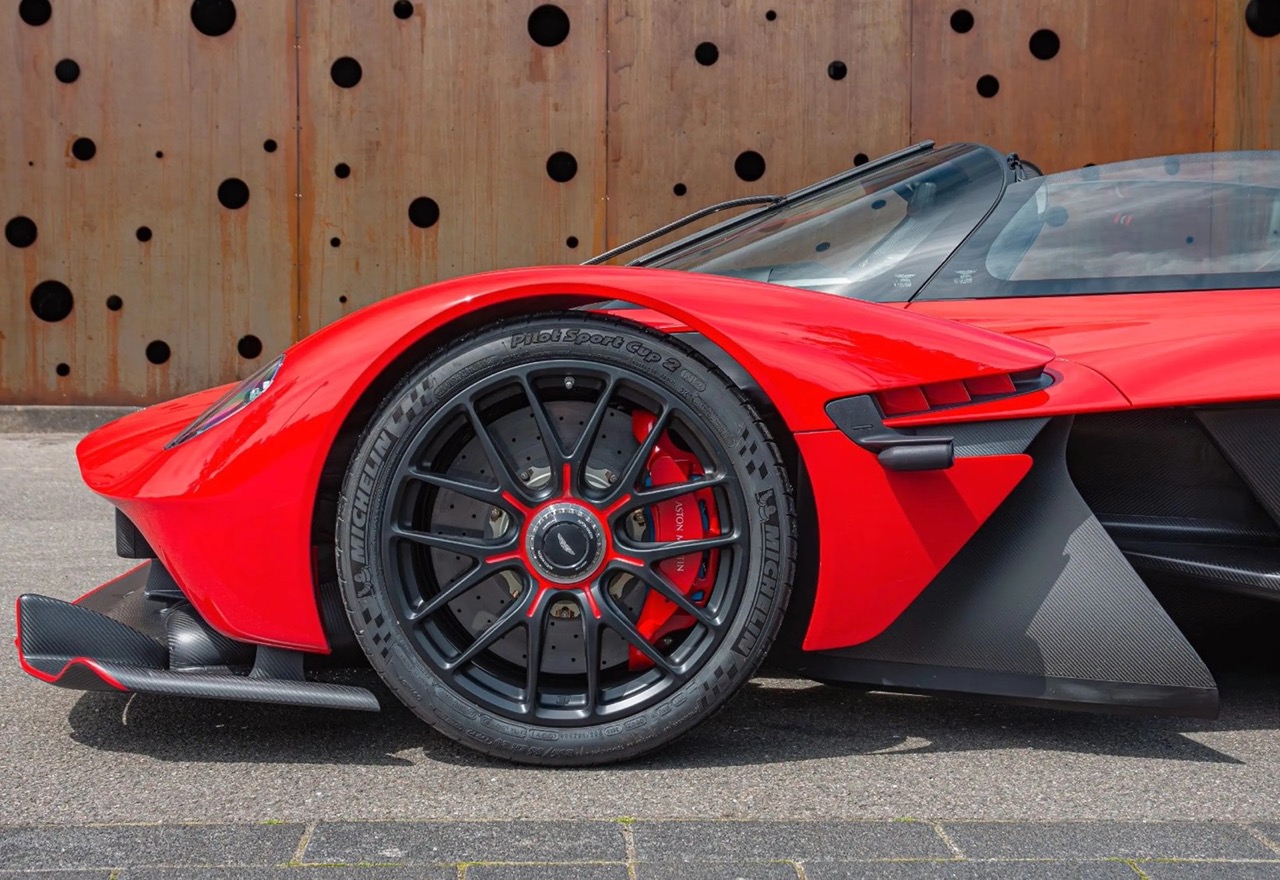 2024 Aston Martin Valkyrie Spider, 14/16