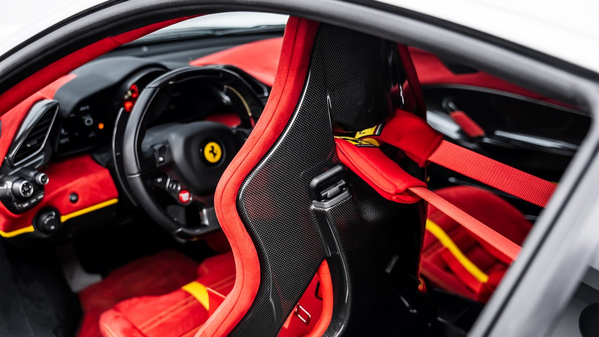 2020 Ferrari 488 Pista, 3/18