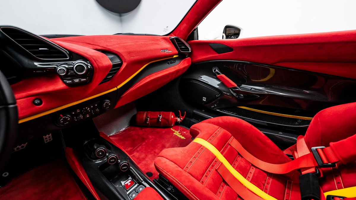 2020 Ferrari 488 Pista, 11/18