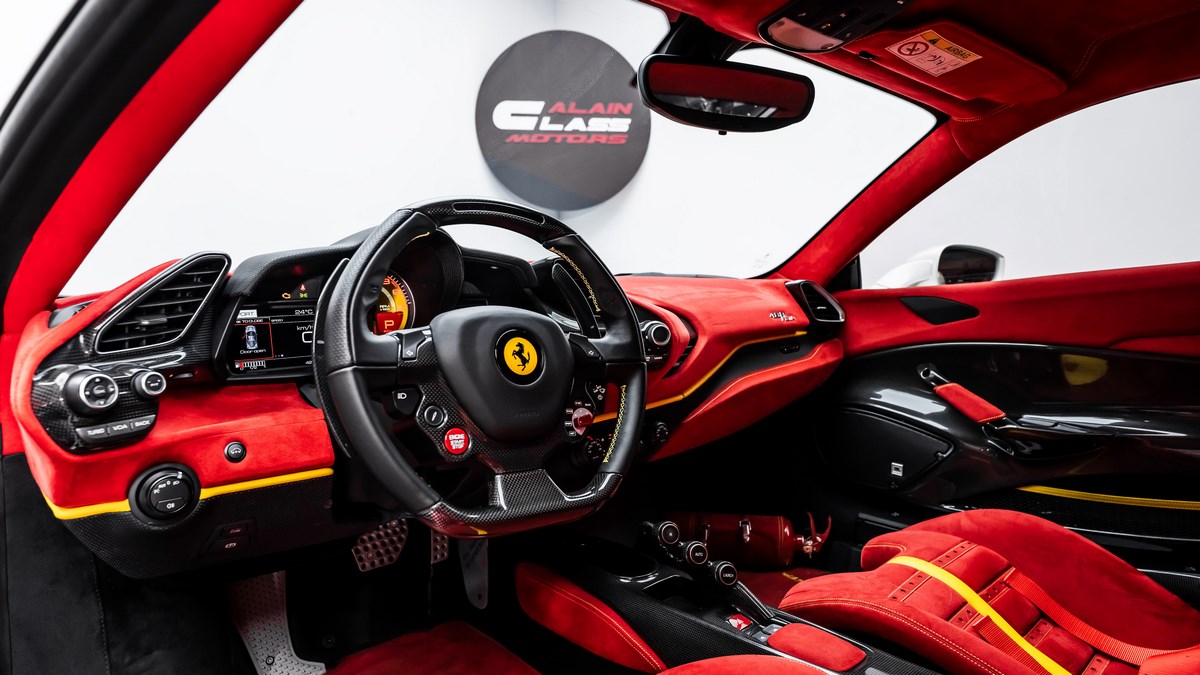 2020 Ferrari 488 Pista, 12/18