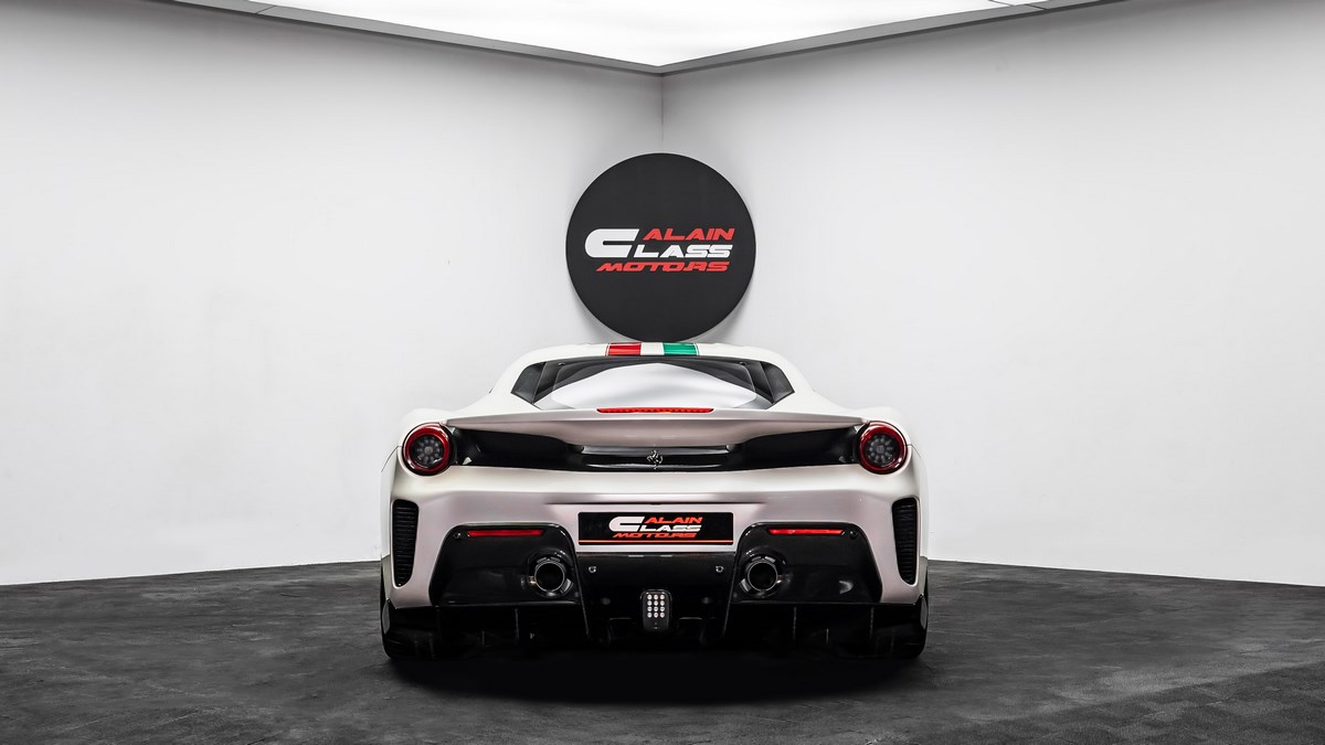 2020 Ferrari 488 Pista, 16/18
