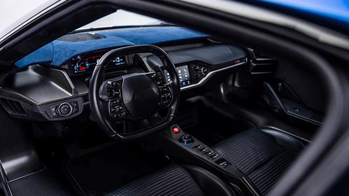 2018 Ford GT interior, dashboard, Black | Blue