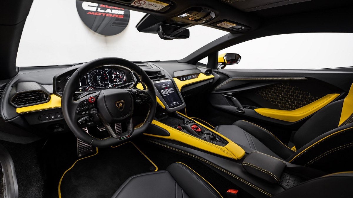 2024 Lamborghini Revuelto, 3/28