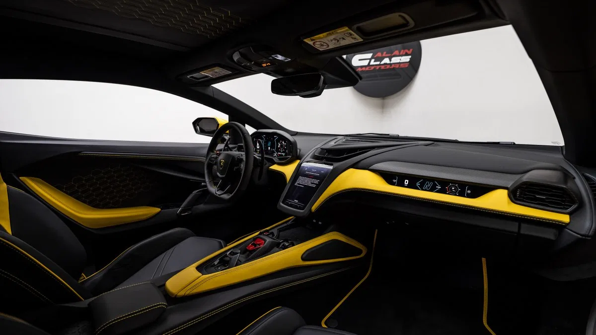 2024 Lamborghini Revuelto interior, dashboard, Black