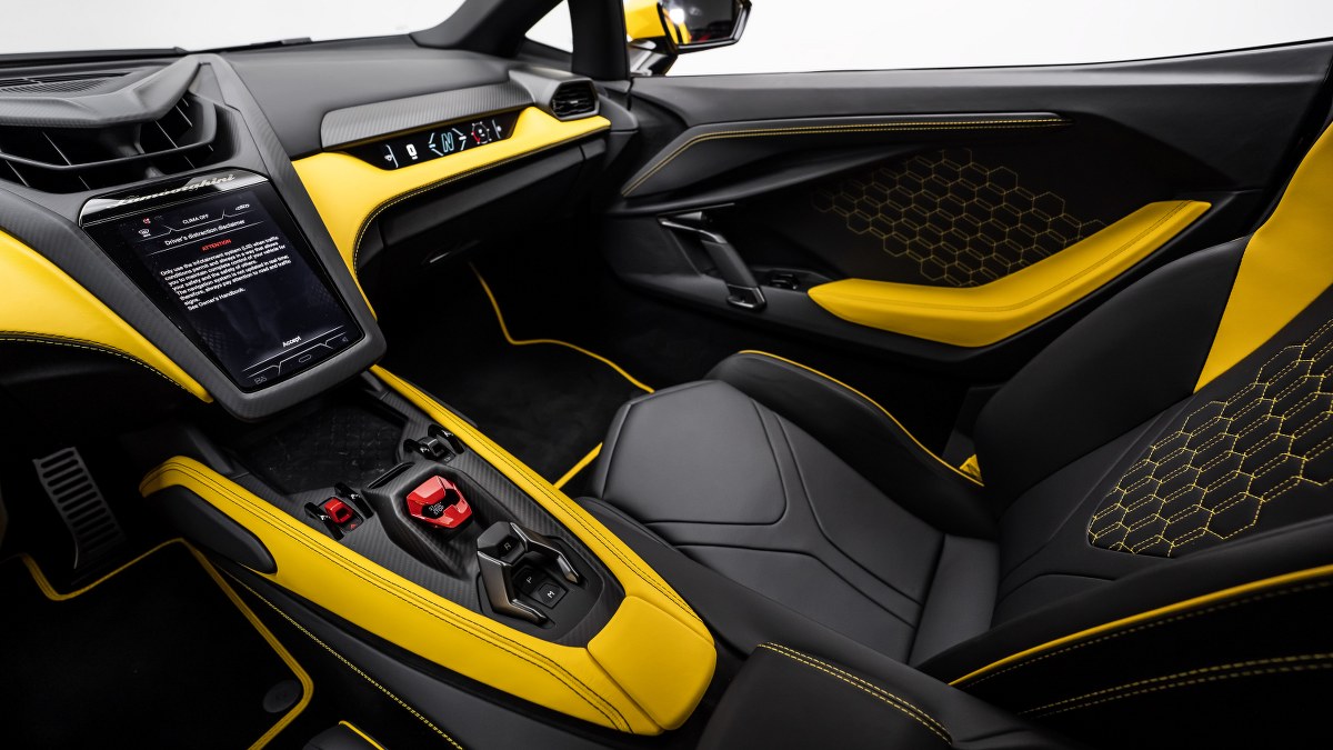 2024 Lamborghini Revuelto, 11/28