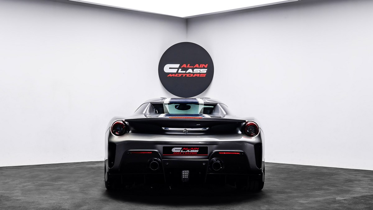 2020 Ferrari 488 Pista Spider, 17/18