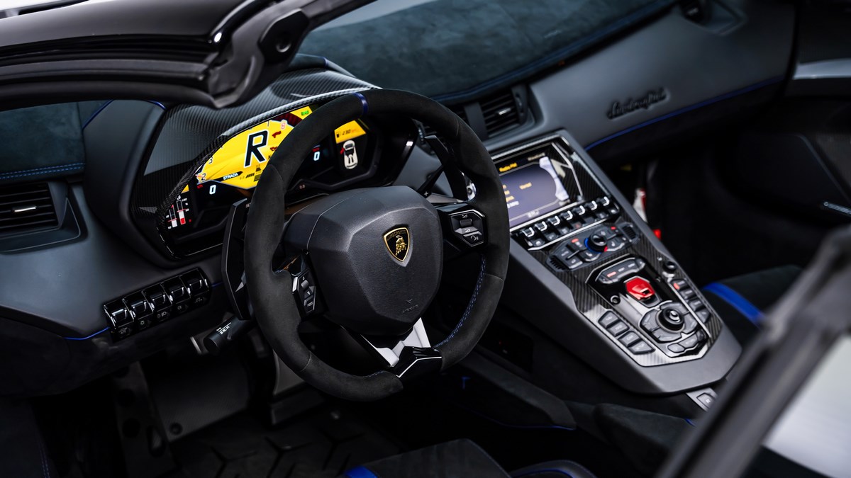 2016 Lamborghini Aventador SV Roadster, 4/16