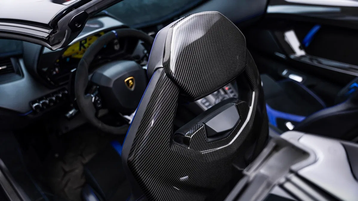 2016 Lamborghini Aventador SV Roadster interior, Black | Blue
