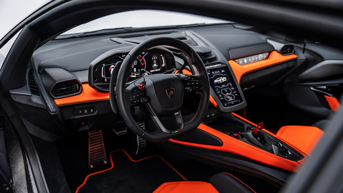 2024 Lamborghini Revuelto, 3/18