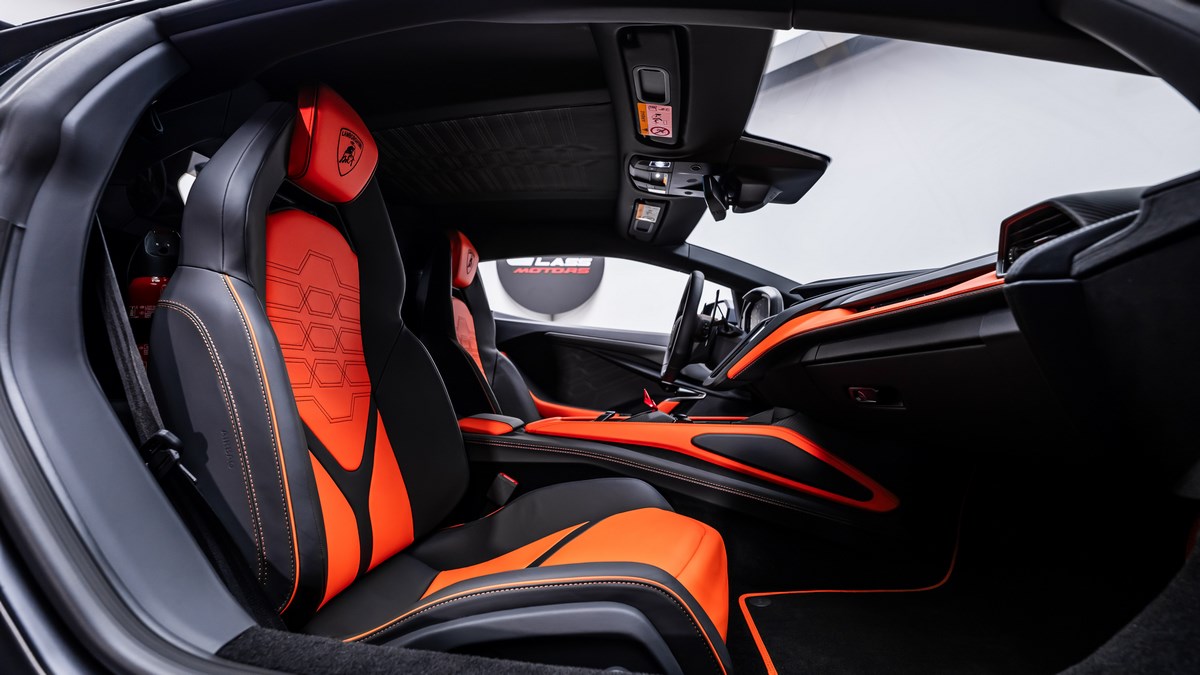 2024 Lamborghini Revuelto, 7/18