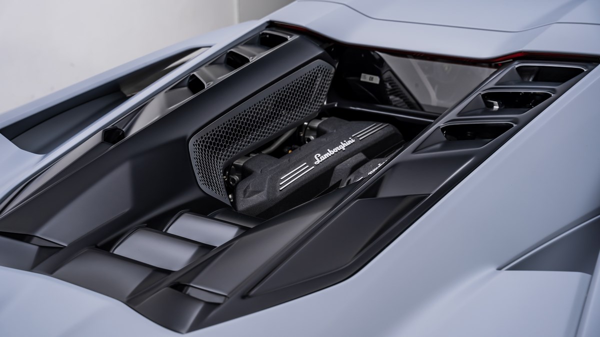 2024 Lamborghini Revuelto, 13/18