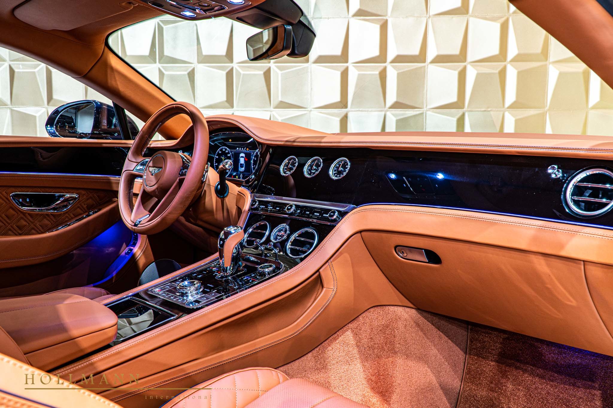 2019 Bentley Continental GT V8, 18/20