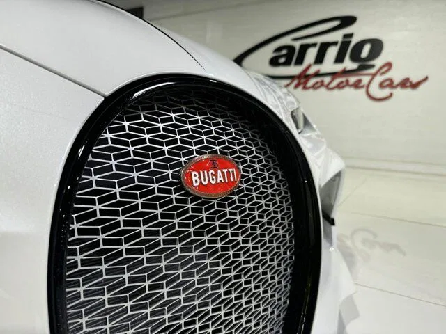 2024 Bugatti Chiron Super Sport "Elephant Blanc", detail